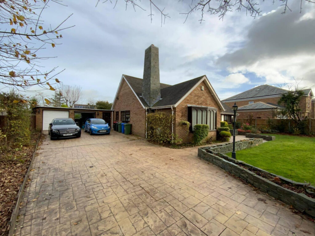 Bungalow Redevelopment & Extension